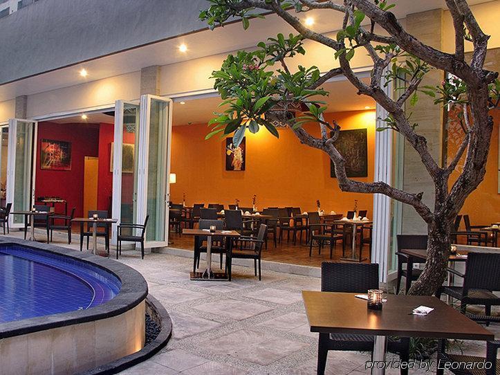 Inna 8 Lifestyle Hotel Denpasar Restaurant foto